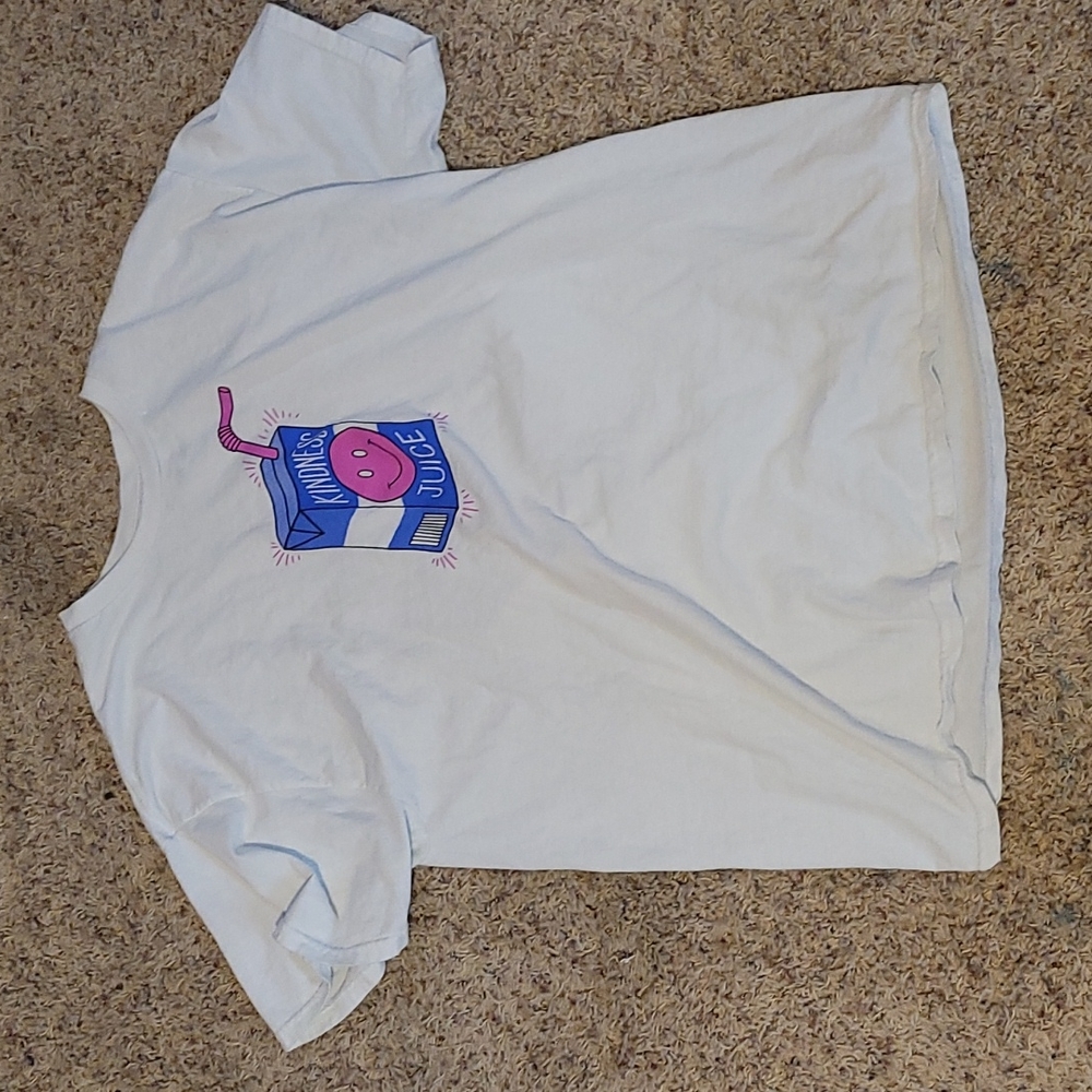 Graphic tee size 2x